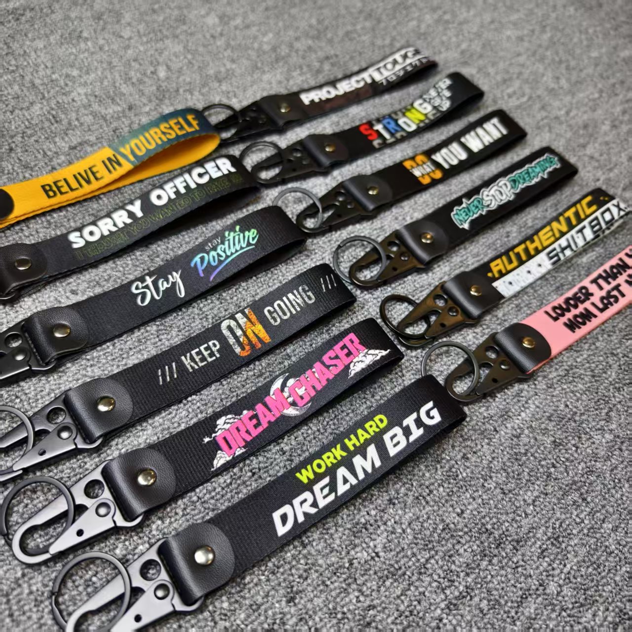 Ostrzeżenie Brelok do kluczy B – Car Accessories Quotation recenzja i cena