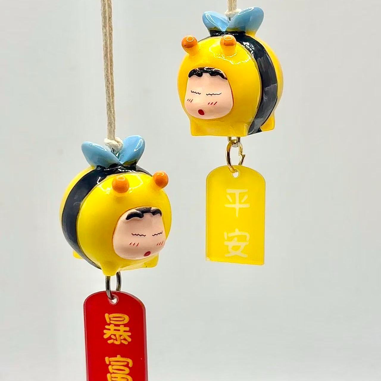 Figurka Crayon Shin-chan Bee C – Car Accessories Website recenzja i cena