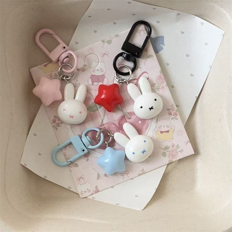 Uroczy brelok Miffy, słodki kr – Car Accessories Cute recenzja i cena